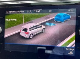 Volkswagen Touran SE FAMILY TSI 33