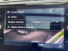 Volkswagen Touran SE FAMILY TSI 34