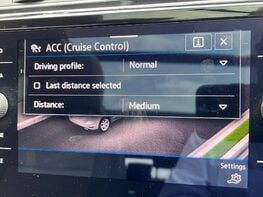 Volkswagen Touran SE FAMILY TSI 35