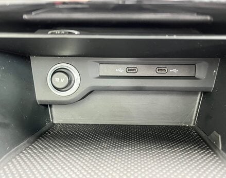 Volkswagen Touran SE FAMILY TSI 42