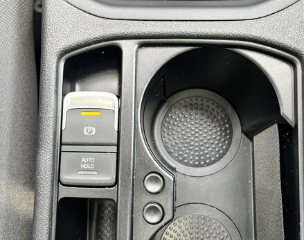 Volkswagen Touran SE FAMILY TSI 44