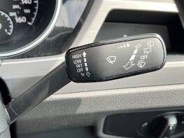 Volkswagen Touran SE FAMILY TSI 48