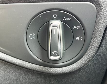 Volkswagen Touran SE FAMILY TSI 49