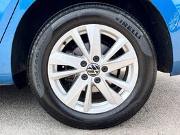 Volkswagen Touran SE FAMILY TSI 14