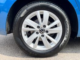 Volkswagen Touran SE FAMILY TSI 15