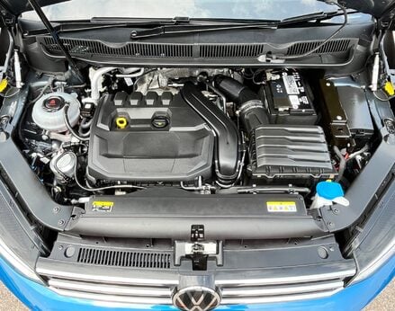 Volkswagen Touran SE FAMILY TSI 7