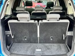 Volkswagen Touran SE FAMILY TSI 57