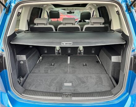 Volkswagen Touran SE FAMILY TSI 58