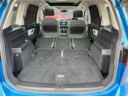 Volkswagen Touran SE FAMILY TSI 60