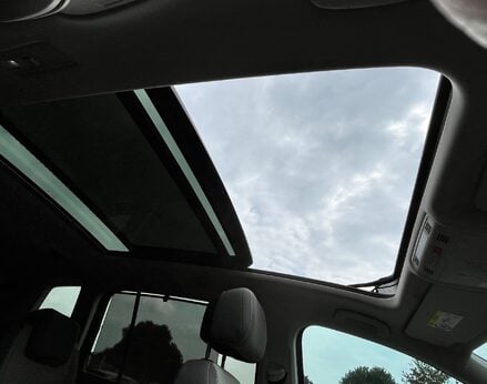 Volkswagen Touran SE FAMILY TSI 63
