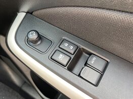 Suzuki Swift SZ-T BOOSTERJET 44
