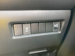 Suzuki Swift SZ-T BOOSTERJET 43