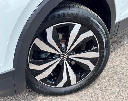 Volkswagen T-Cross BLACK EDITION TSI 3