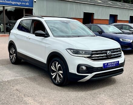 Volkswagen T-Cross BLACK EDITION TSI 4