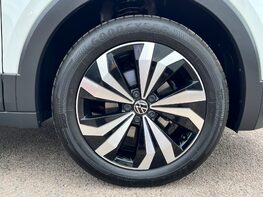 Volkswagen T-Cross BLACK EDITION TSI 15