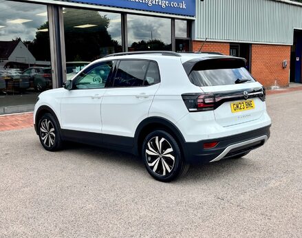 Volkswagen T-Cross BLACK EDITION TSI 9