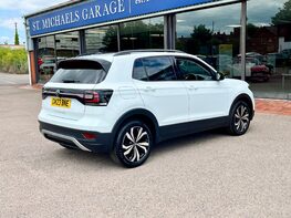 Volkswagen T-Cross BLACK EDITION TSI 8
