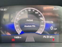 Volkswagen T-Cross BLACK EDITION TSI 22