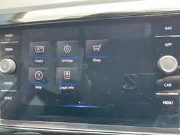 Volkswagen T-Cross BLACK EDITION TSI 27