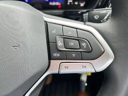 Volkswagen T-Cross BLACK EDITION TSI 53