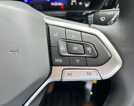 Volkswagen T-Cross BLACK EDITION TSI 53