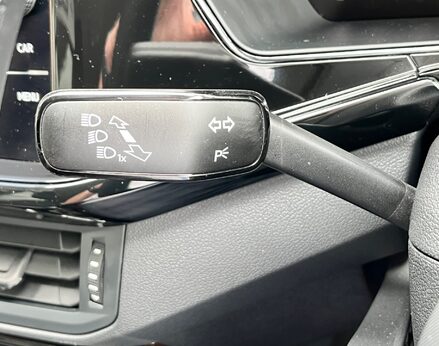 Volkswagen T-Cross BLACK EDITION TSI 54