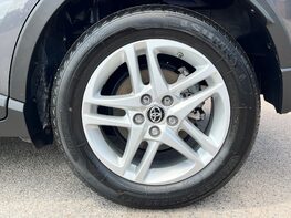Toyota C-HR ICON 14