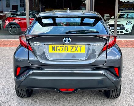 Toyota C-HR ICON 6