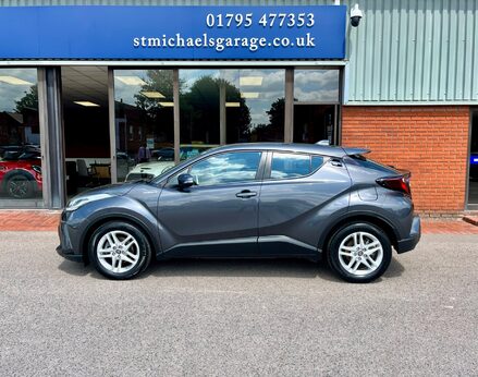 Toyota C-HR ICON 11