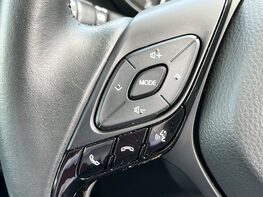 Toyota C-HR ICON 52
