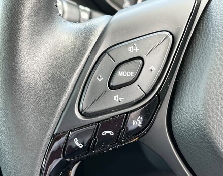 Toyota C-HR ICON 52
