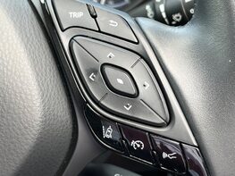 Toyota C-HR ICON 53
