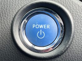 Toyota C-HR ICON 57