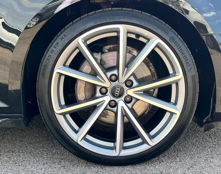 Audi A4 AVANT TDI BLACK EDITION 16