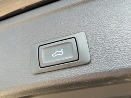 Audi A4 AVANT TDI BLACK EDITION 70
