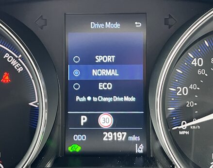 Toyota C-HR DESIGN 28