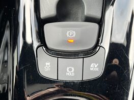 Toyota C-HR DESIGN 52
