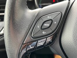 Toyota C-HR DESIGN 54