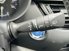 Toyota C-HR DESIGN 57