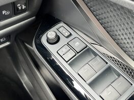 Toyota C-HR DESIGN 62