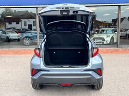 Toyota C-HR DESIGN 66