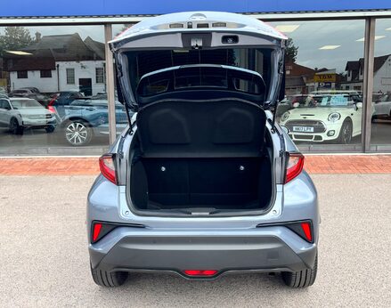 Toyota C-HR DESIGN 66