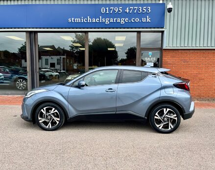 Toyota C-HR DESIGN 11