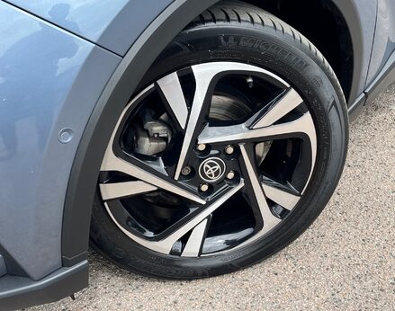 Toyota C-HR DESIGN 3