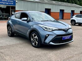 Toyota C-HR DESIGN 4
