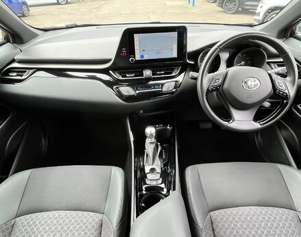 Toyota C-HR DESIGN 2