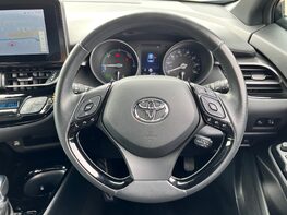 Toyota C-HR DESIGN 20