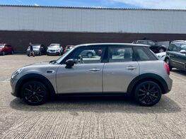Mini Hatch COOPER 11