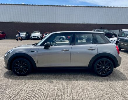 Mini Hatch COOPER 11