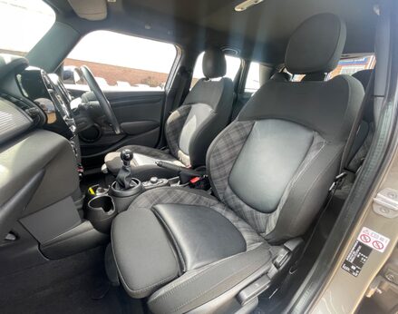 Mini Hatch COOPER 55